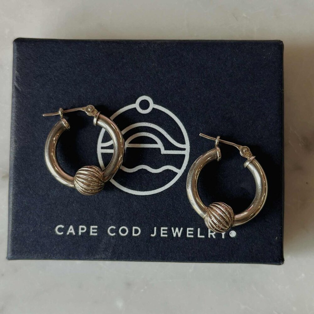 Cape Cod Sterling Silver Single Twisted Bead Hoop… - image 1
